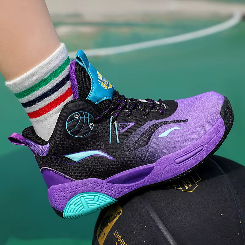 Baskets de basket-ball en maille respirante pour enfants