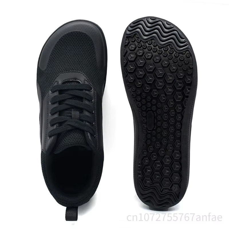  Chaussures à bout large pour hommes