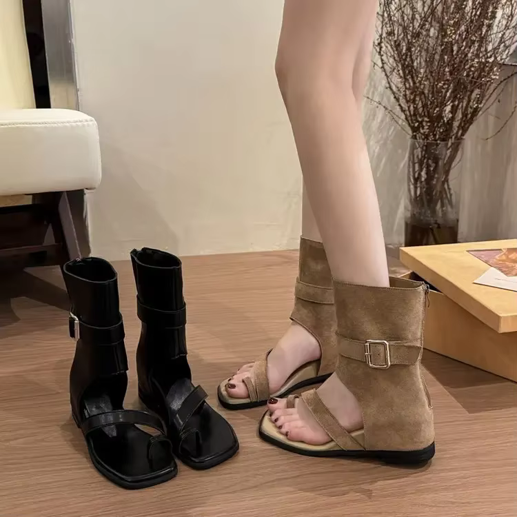 Sandales plates style romain pour femme, nouvelle mode estivale, bottines courtes à talon compensé, style français, semelle en caoutchouc, idéales pour les vacances