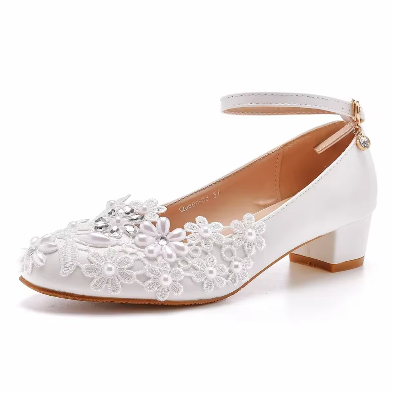 XIHAHA femme mode chaussures de mariage demoiselle d'honneur Banquet blanc dentelle fleur perle bout rond talons hauts femmes pompes de mariée chaussures