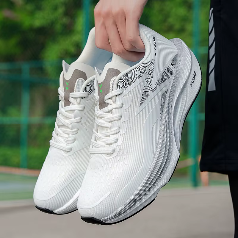 Chaussures de course tendance pour hommes été 2026