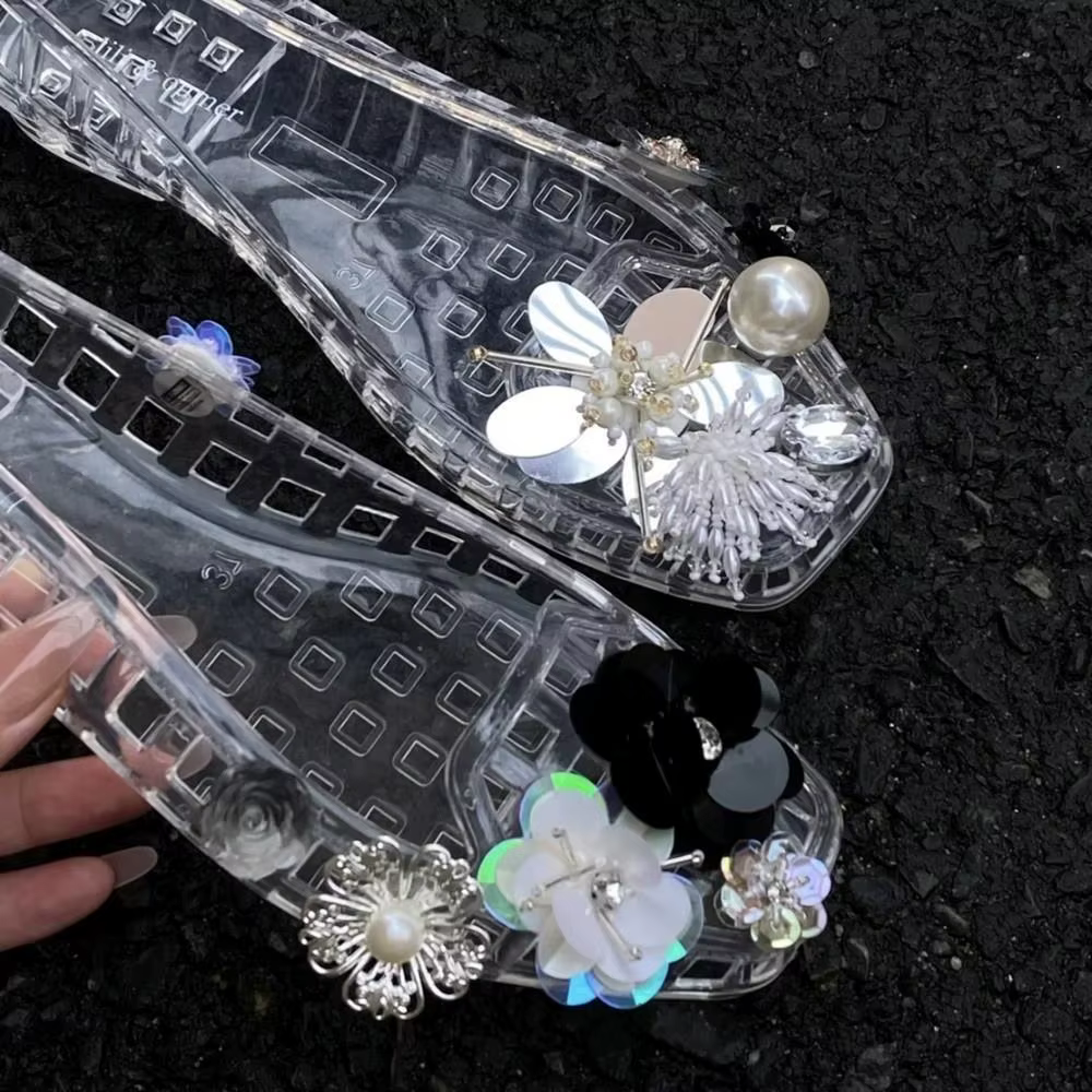 Breloques de chaussures en métal à fleurs brillantes
