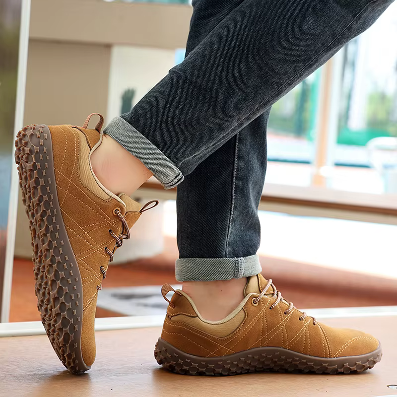 Chaussures en cuir suédé tissu PU chaussure à bout large