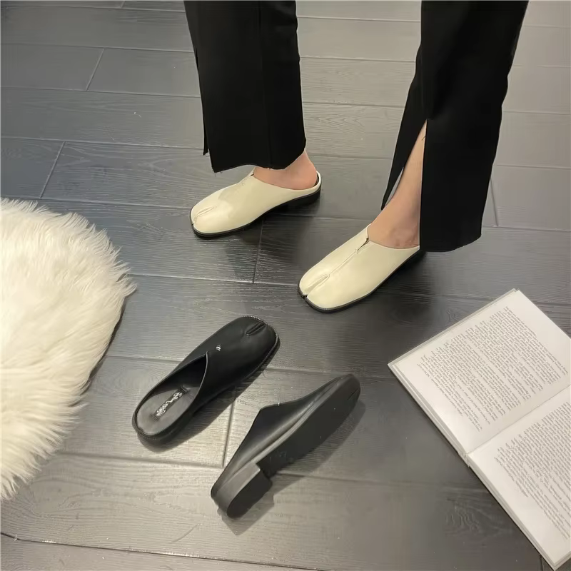 Nouvelles chaussures pour femmes