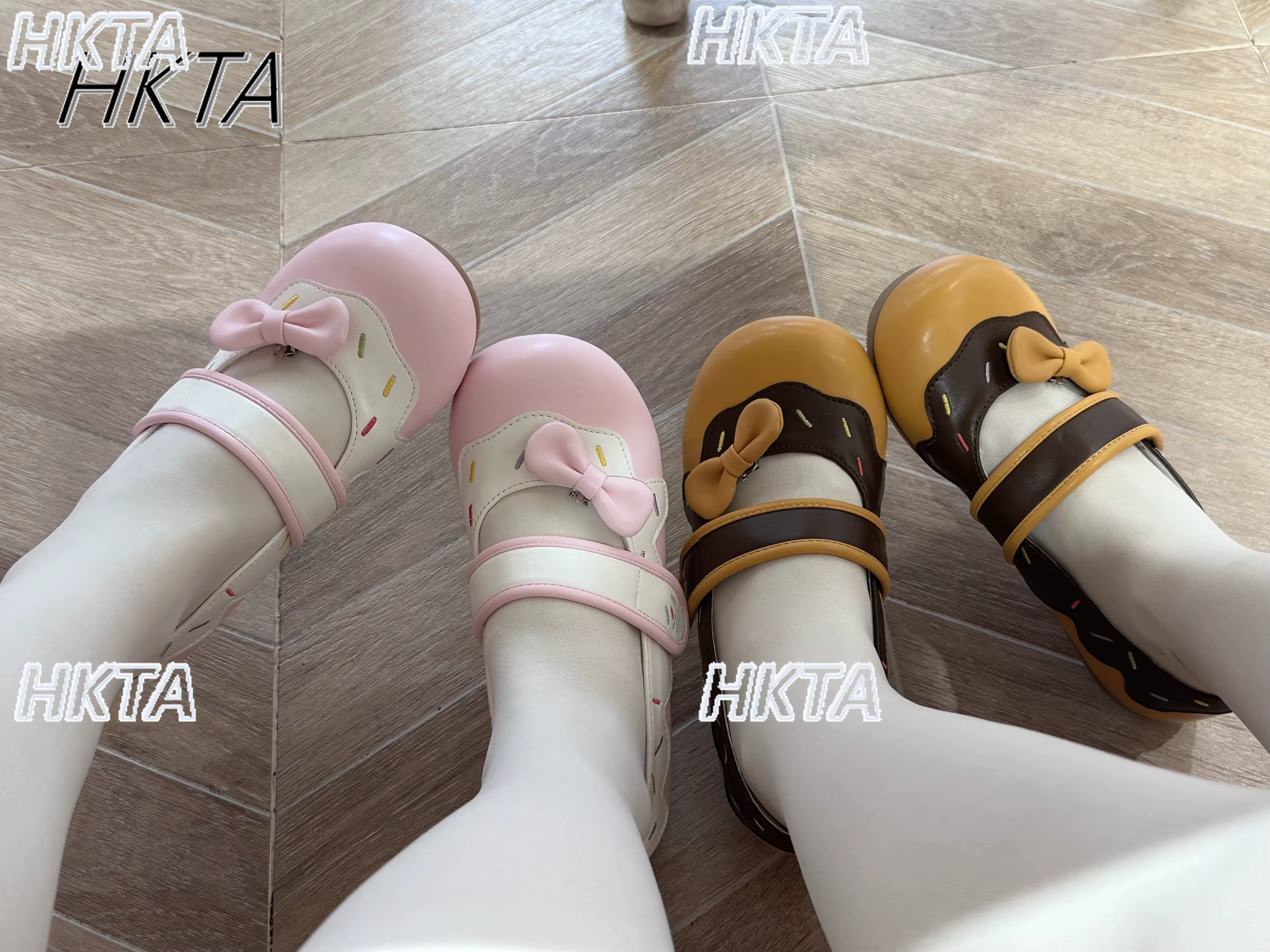 Petites chaussures japonaises en cuir à semelles plates et souples