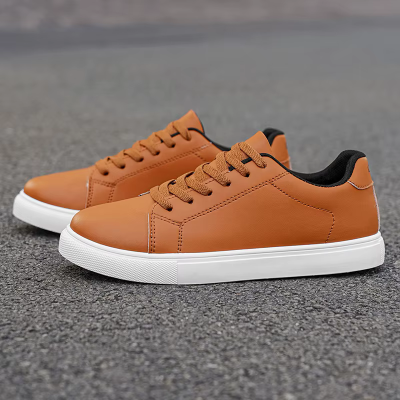 Baskets basses en cuir pour hommes - Chaussures de skate confortables et antidérapantes pour un usage quotidien