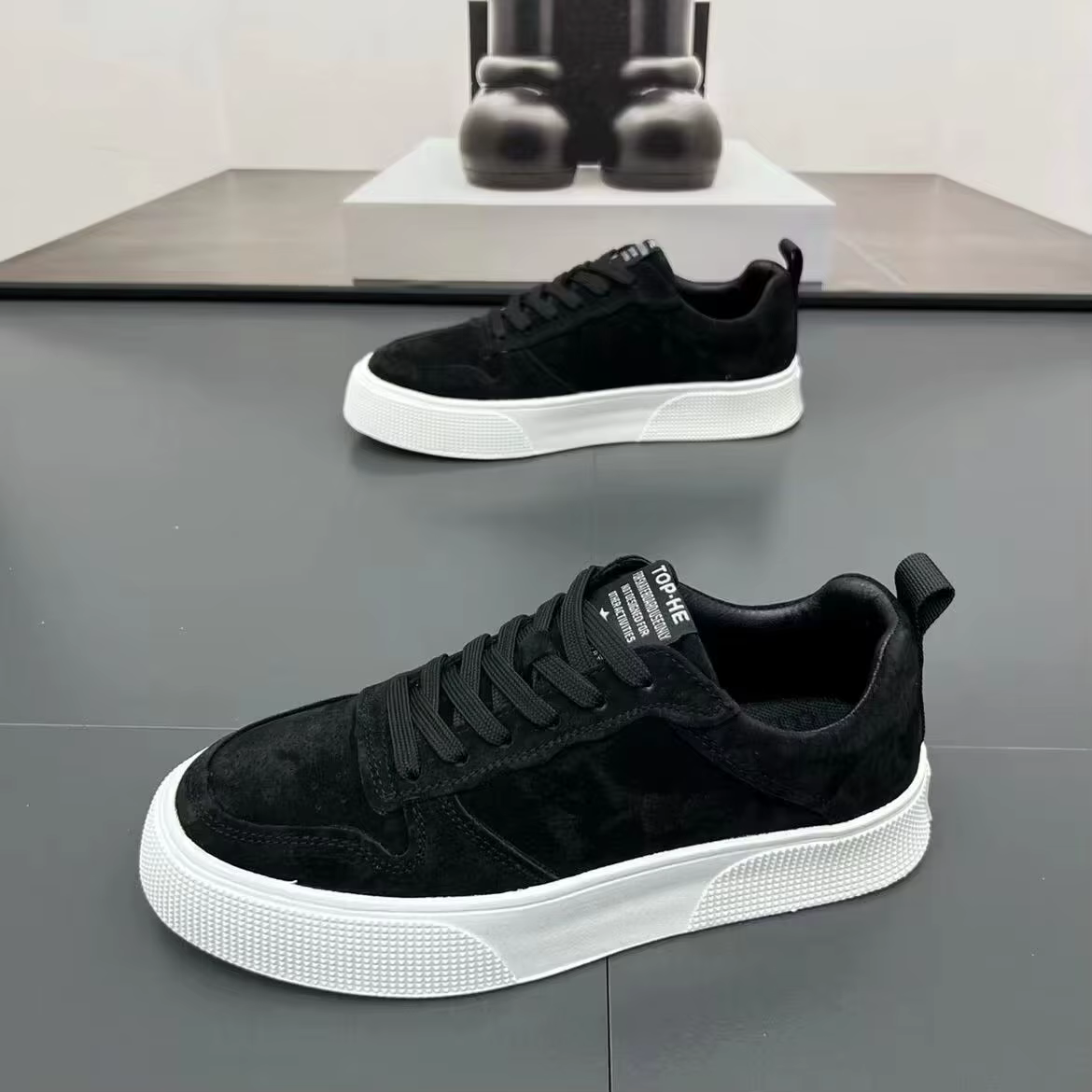 Chaussures pour hommes 2025 visage en cuir tendance à la mode et polyvalente