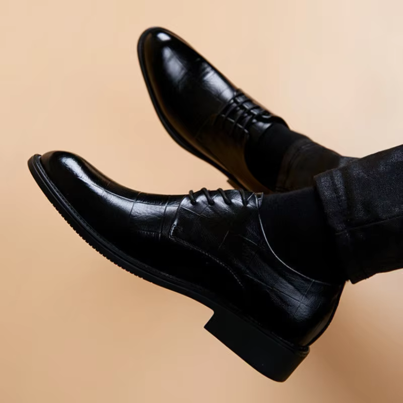 Chaussures de soirée en cuir pointu pour hommes