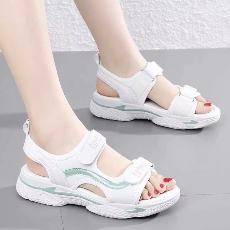 Femme chaussures plate-forme extérieure sandales en cuir pour femmes plage quotidien VIP Chic et élégant en gros confortable été 2025 H chaussure