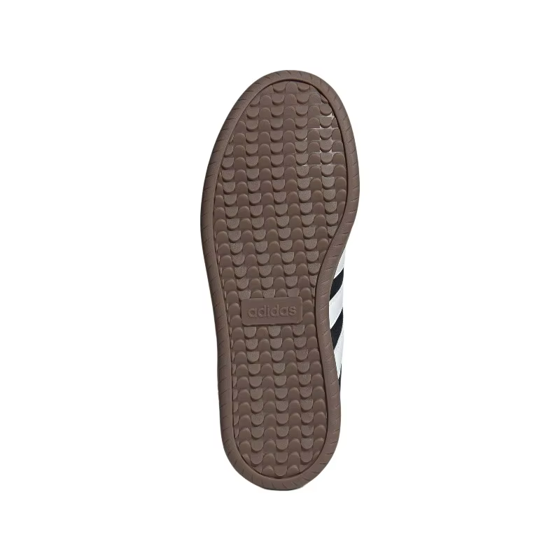 Adidas Barreda Baskets basses unisexes à bout rond