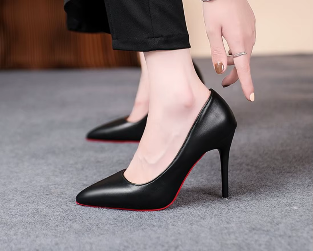 Escarpins classiques à talons hauts pour femmes, chaussures d'automne en cuir, chaussures à talons hauts pour Banquet et mariage, Sexy, fond rouge