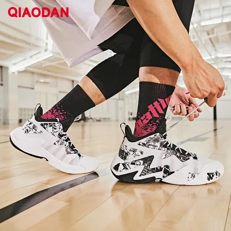 QIAODAN PoYing 2 chaussures de basket-ball professionnelles hommes 2025 mode élégant coussin antidérapant