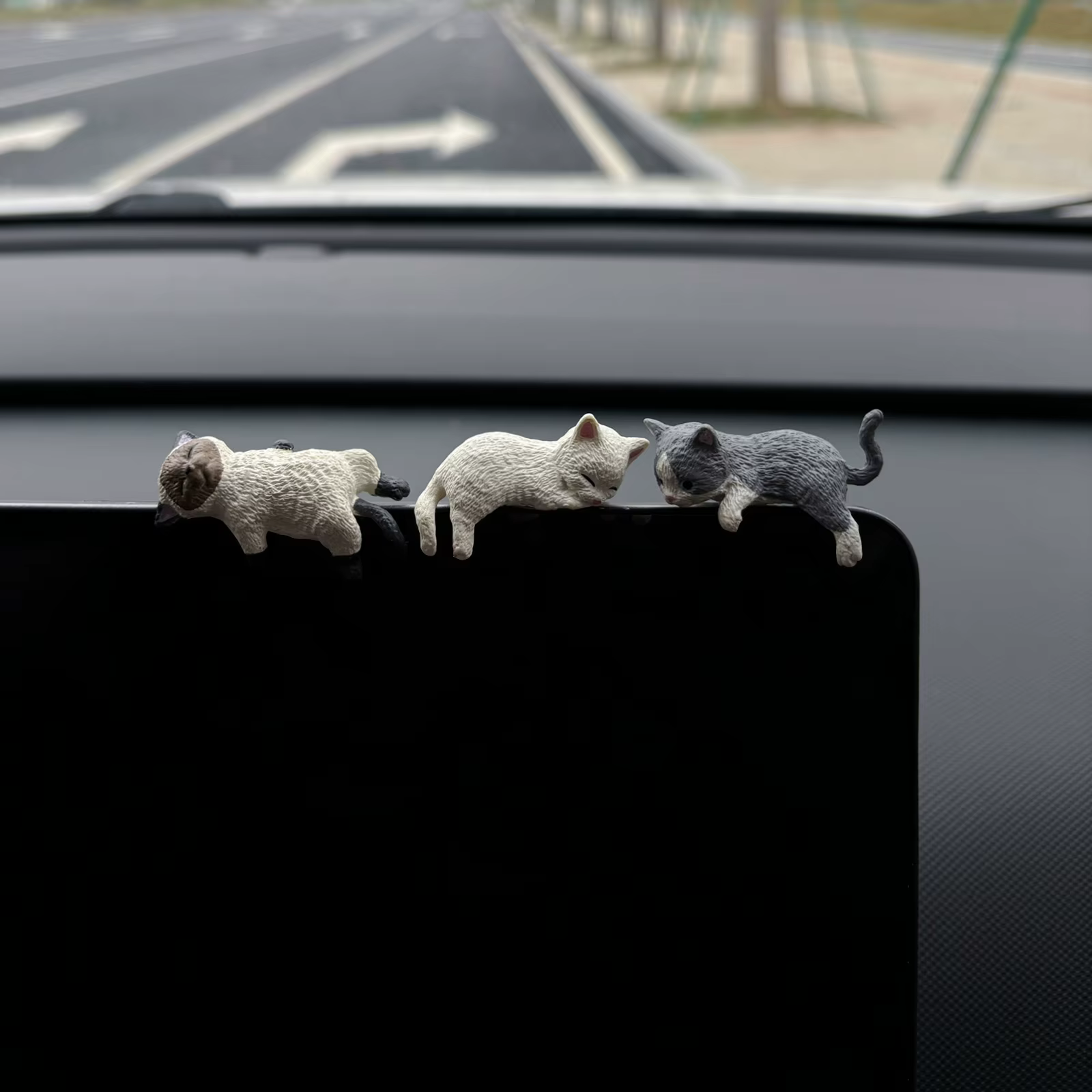 Figurine de chats de voiture, décoration de Console centrale, chaton endormi, écran de tableau de bord, ornements de rétroviseur, ornements de voiture