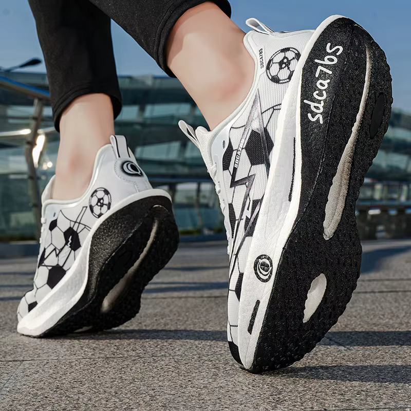 Chaussures de course avec plaque en carbone
