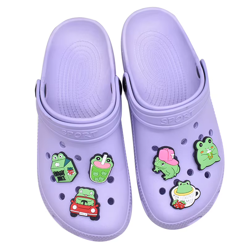 Breloques de chaussures de grenouille
