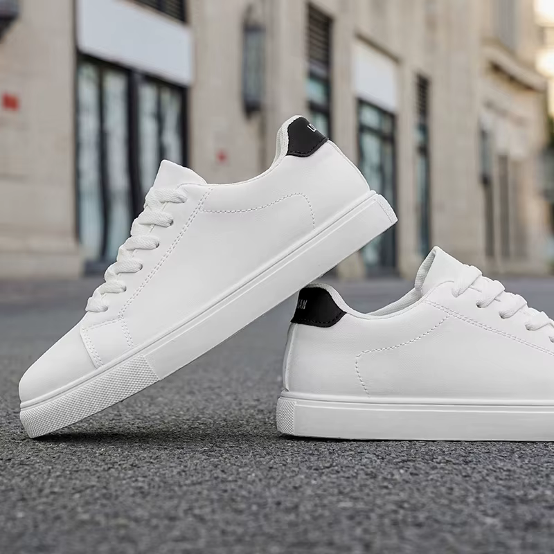 Baskets basses en cuir pour hommes - Chaussures de skate confortables et antidérapantes pour un usage quotidien