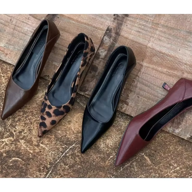 Escarpins Sexy à talons hauts pour femmes, couleur bordeaux, couleur chair, talons aiguilles, en cuir brillant, chaussures de mariée de qualité rouge, 2024