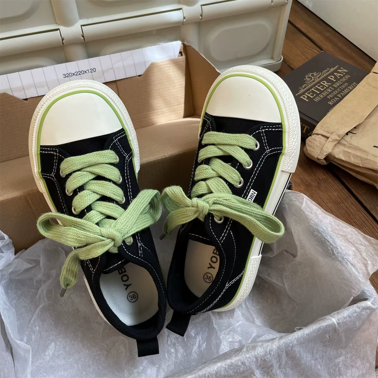 Chaussures plates en toile pour femmes