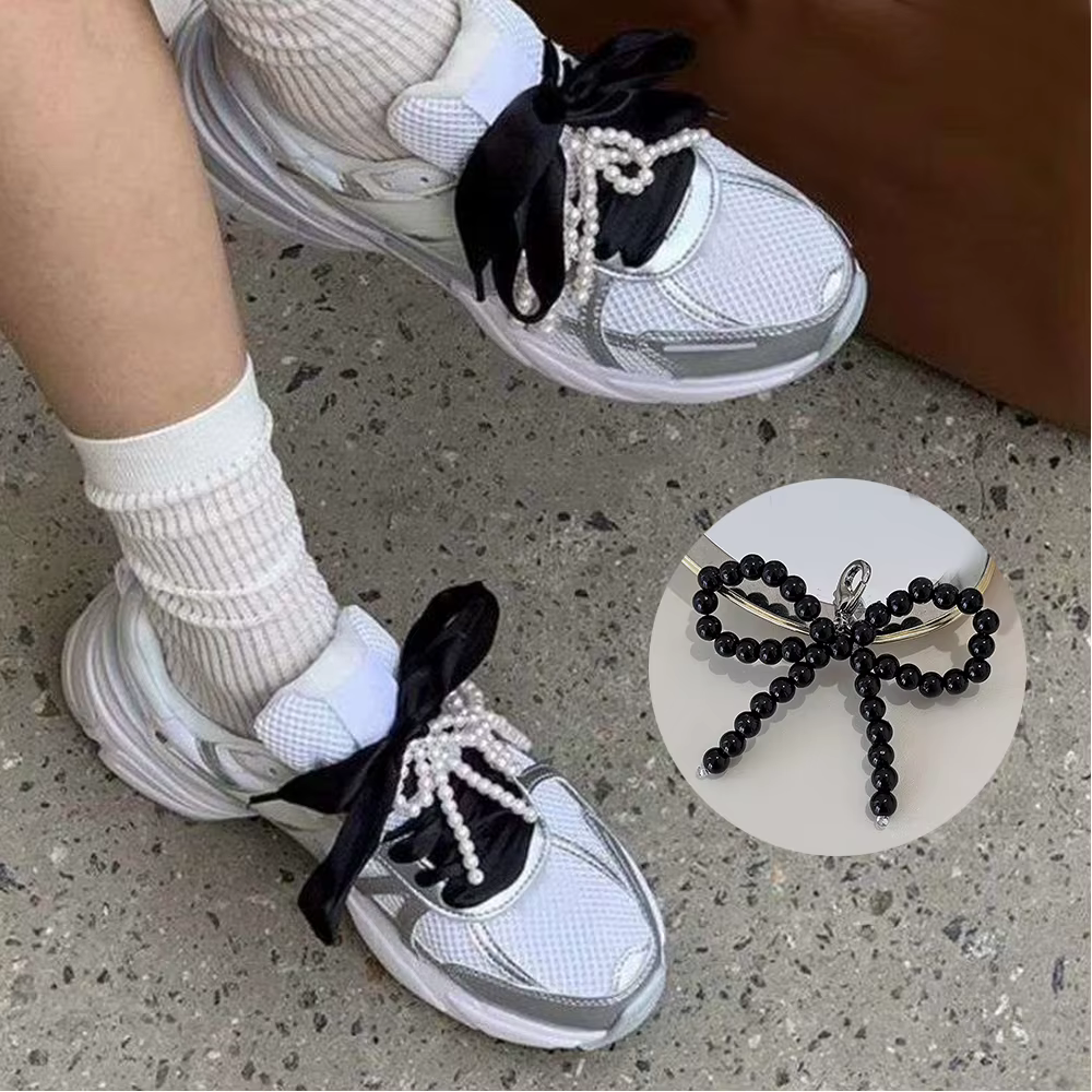 1 paire d'accessoires de lacet avec nœud papillon en perles