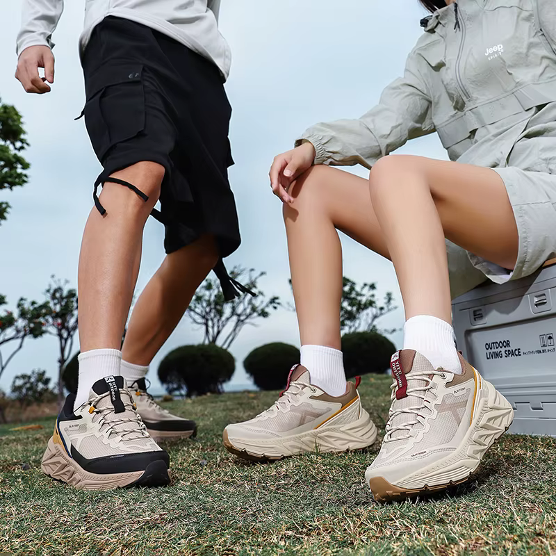Chaussures de sport à semelle épaisse pour hommes et femmes