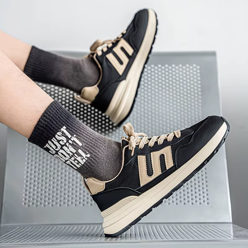 Baskets quatre saisons pour hommes, chaussures de course décontractées, résistantes aux odeurs, respirantes, à semelle souple, à la mode, pour étudiants, joker, nouvelle collection