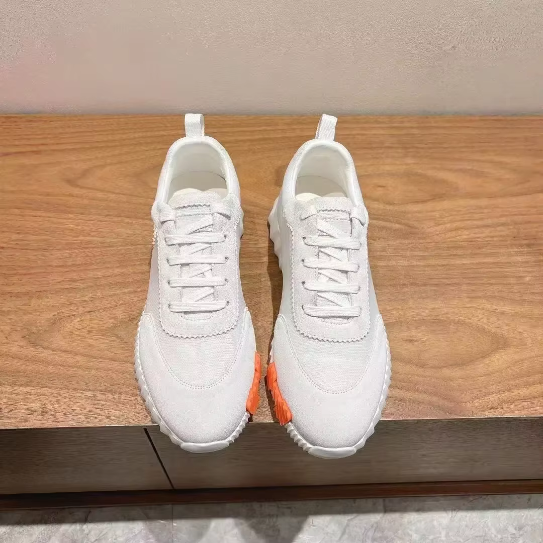 Nouvelles chaussures tendance
