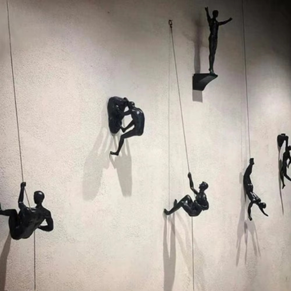 Sculptures murales homme grimpeur style européen, statue rétro unique grimpeur de roche, pendentif abstrait pour salon