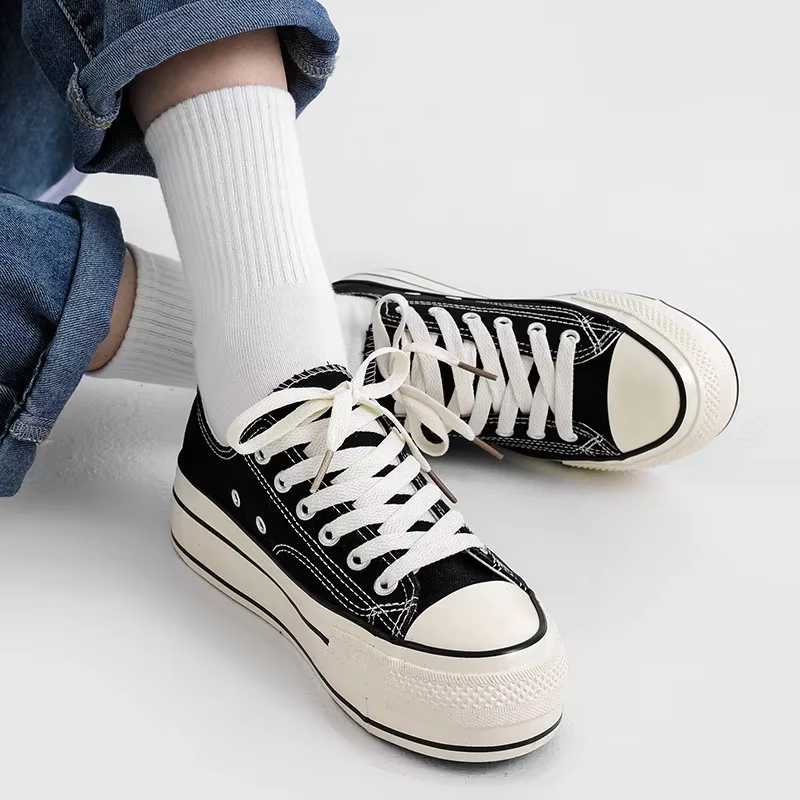 Chaussures basses en toile à semelle épaisse pour femmes