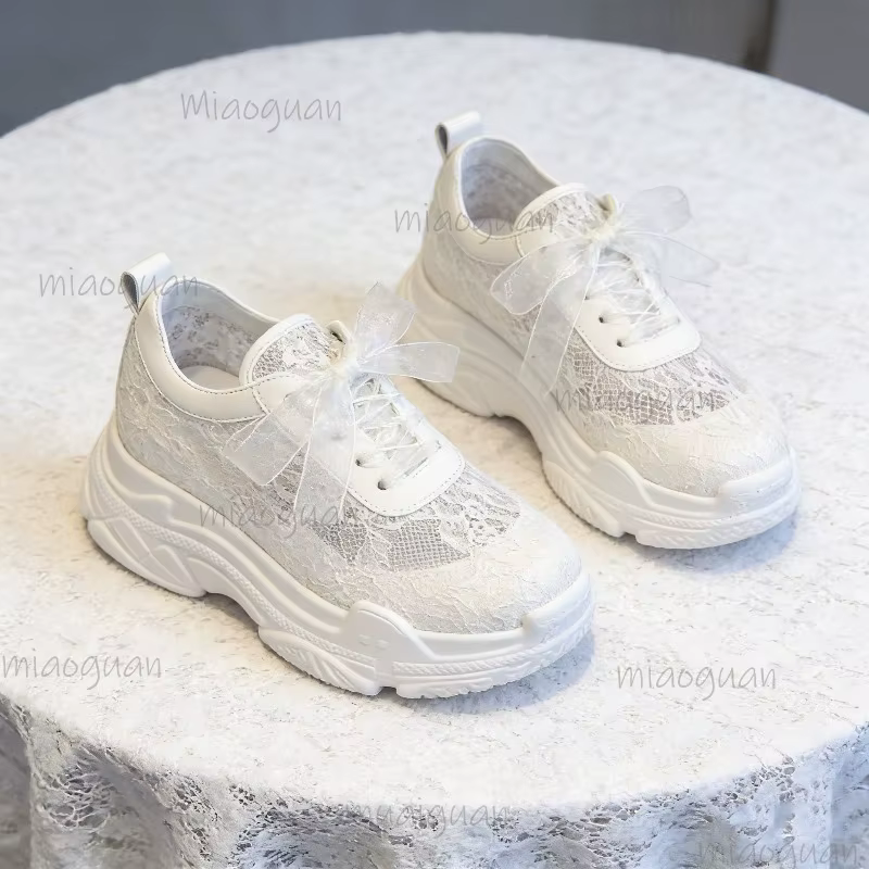 Baskets compensées blanches en dentelle pour femme – Chaussures d'été respirantes en maille