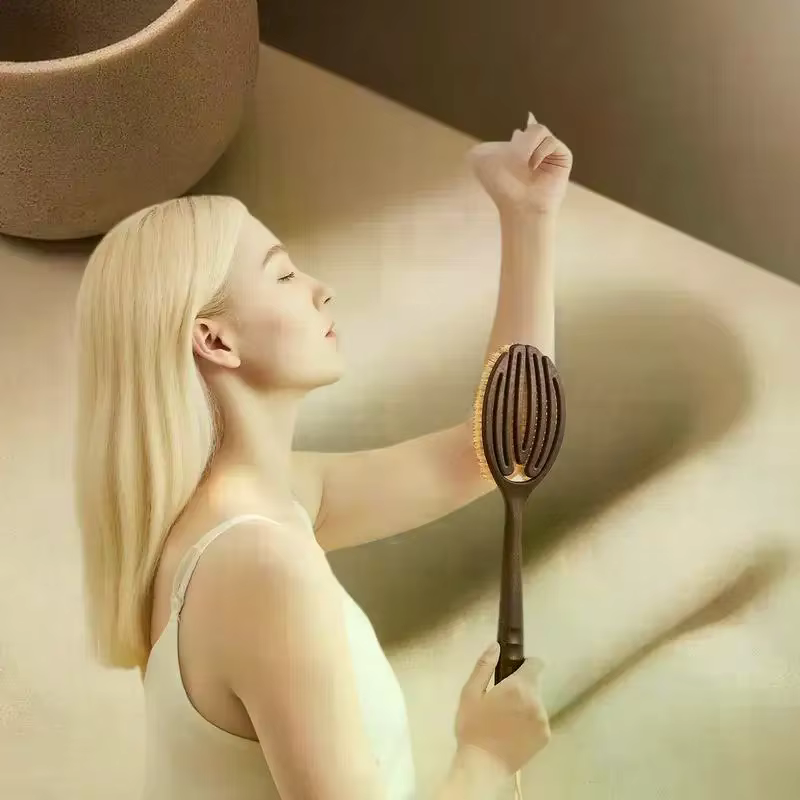 Outil de bain de douche, épurateur de dos à long manche, brosse corporelle parfaitement conçue pour le brossage et l'exfoliation de la peau sèche