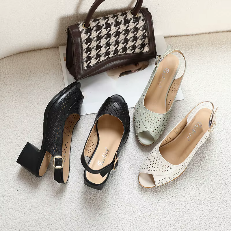 Sandales ouvertes en cuir véritable pour femmes