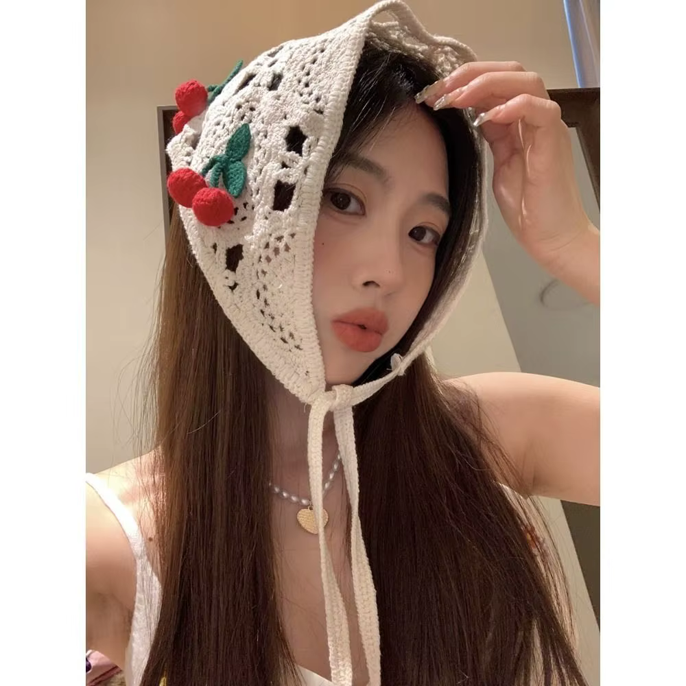Bandeau triangulaire style pastoral français, fait main au crochet, motif petites cerises, foulard-chapeau, bandeau tricoté, serviette de tête, printemps-été