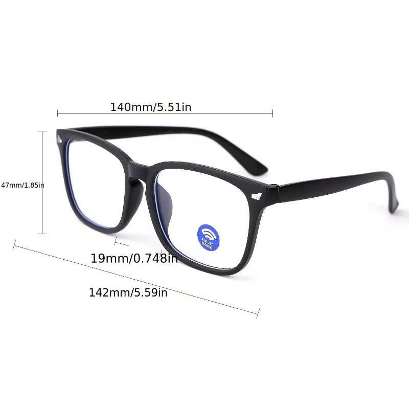 Une paire de lunettes à la mode pour femmes, adaptées aux vacances quotidiennes, vêtements et accessoires de vacances
