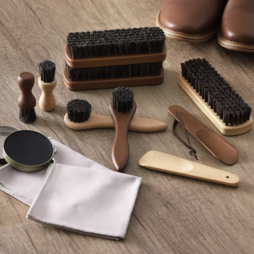 Kit de brillance de chaussures en crin de cheval 5 pièces-ensemble de soins de chaussures en cuir Portable avec brosse douce, tissu de polissage et corne à chaussures