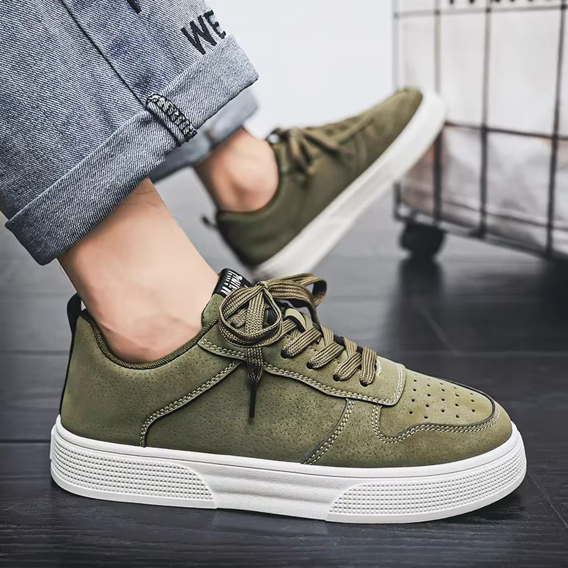 Pas cher vert homme baskets urbaines grande taille 48 plate-forme hommes chaussures de skateboard Harajuku coupe basse mâle Skate chaussure Zapatos Hombre