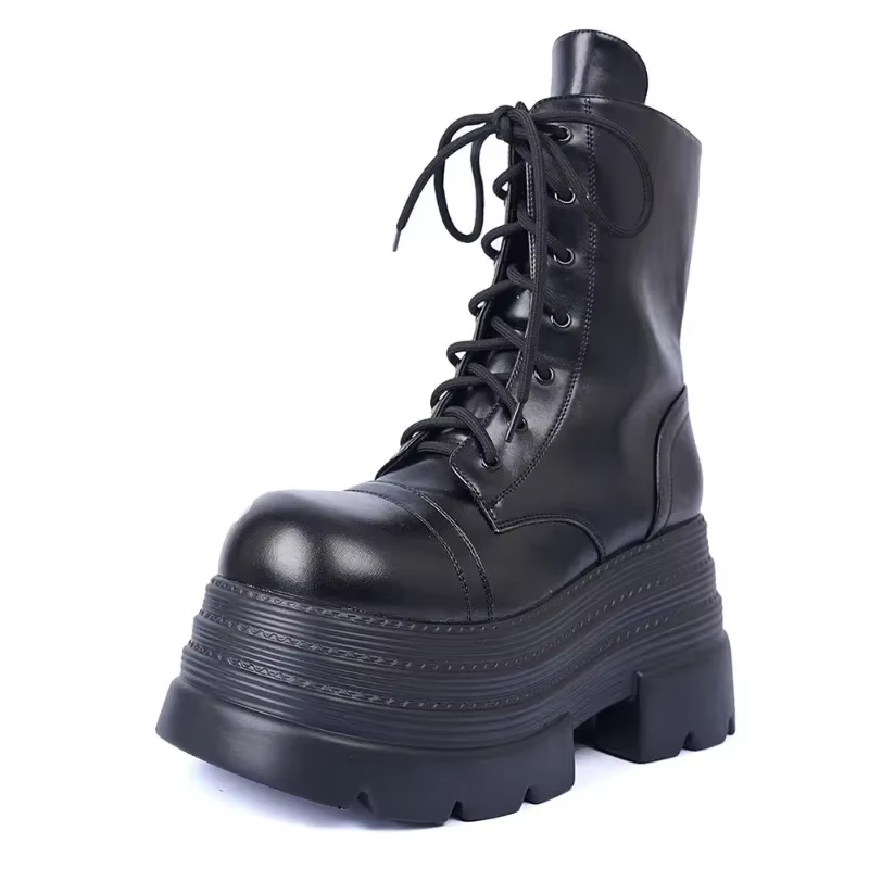 Bottes gothiques mi-mollet pour femmes