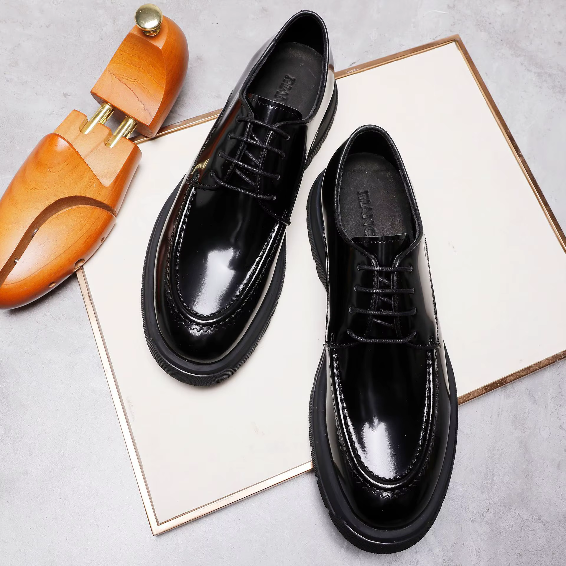 Fait à la main de bonne qualité! Chaussures derby confortables en cuir à semelle épaisse
