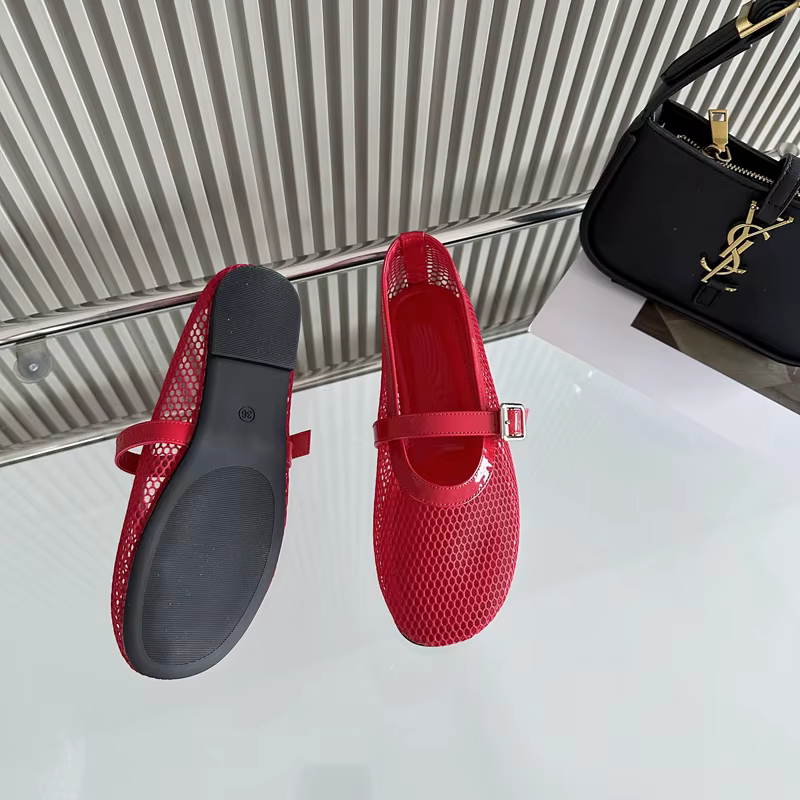 Escarpins à talons bas pour femmes