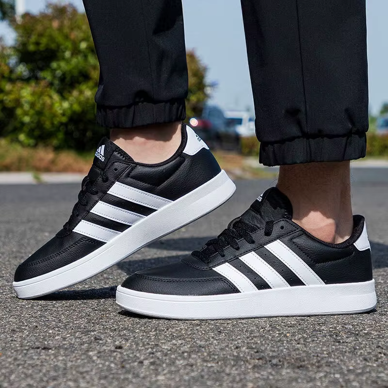 Nouvelles Chaussures de Tennis Adidas pour Hommes 2026 HP9425 Noir Blanc Baskets Décontractées