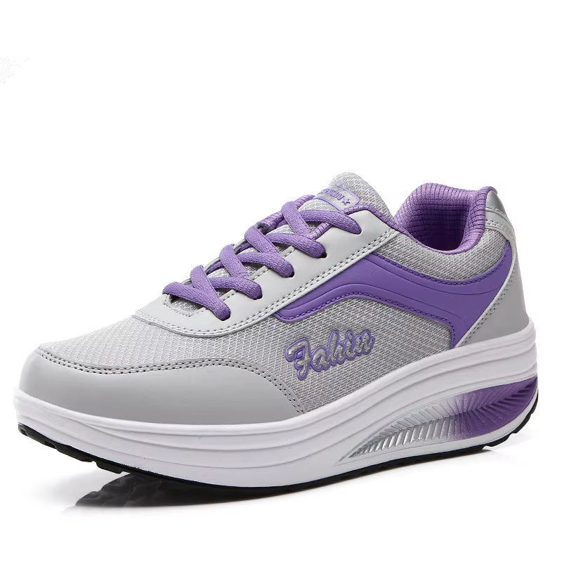 Chaussures de marche plates pour femmes