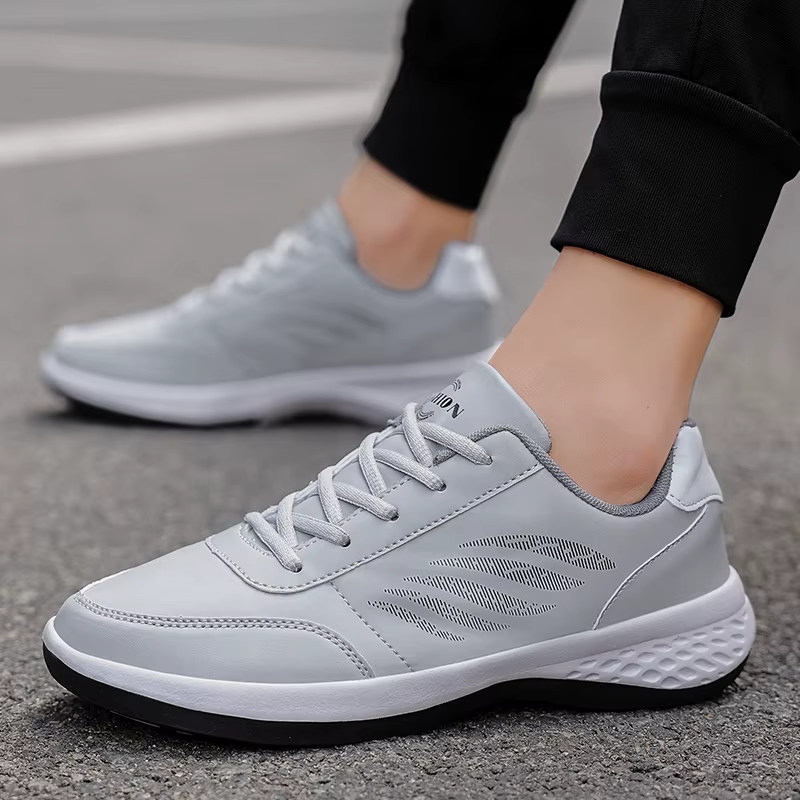 Chaussures de marche pour hommes