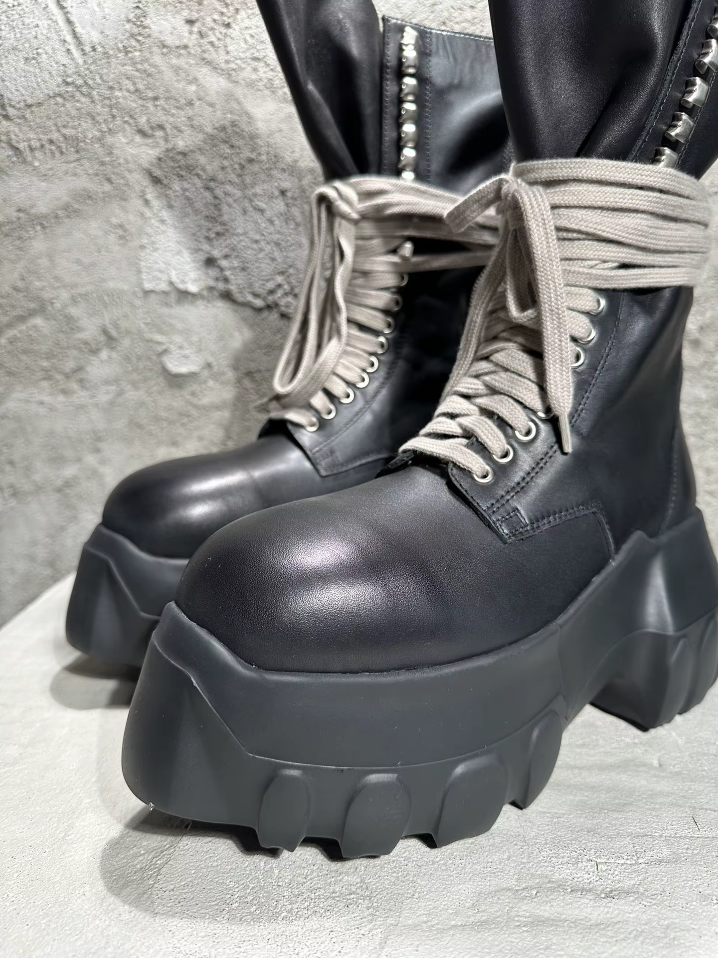 Chaussures montantes pour hommes et femmes