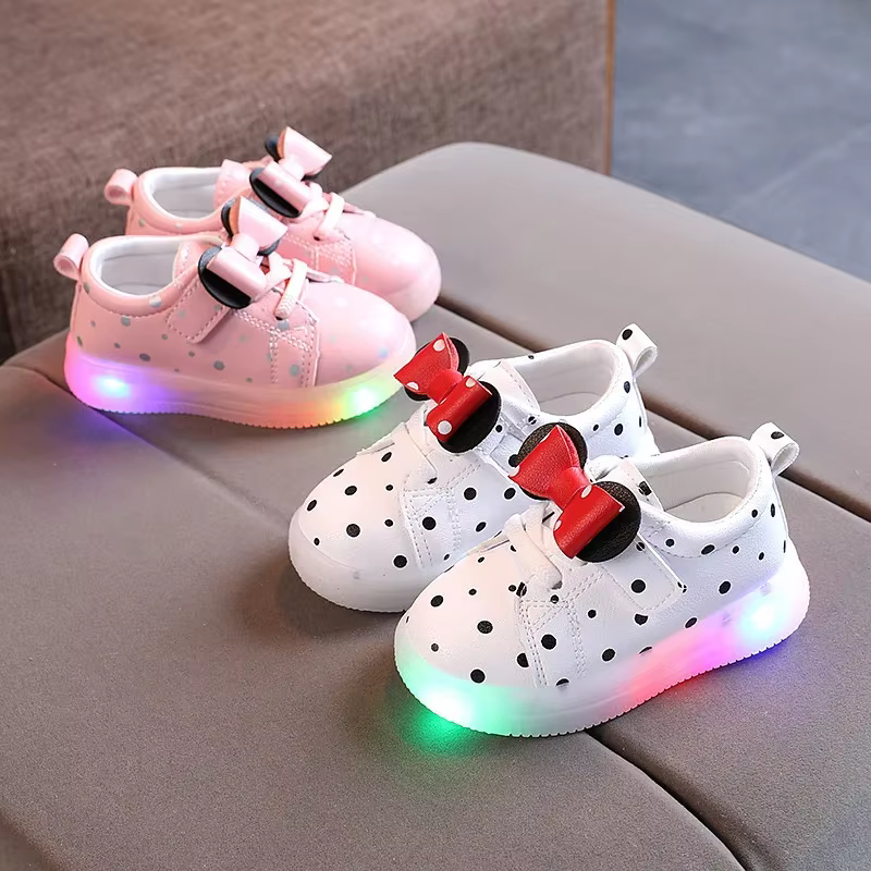 Baskets lumineuses à LED pour enfants
