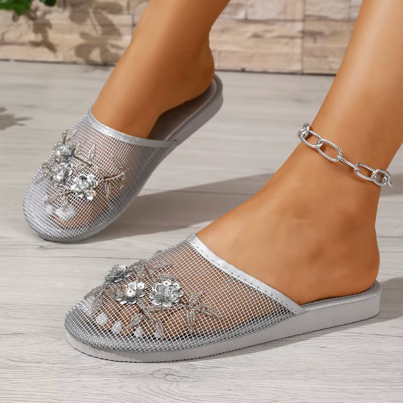 Sandales d'été pour femmes à bout rond 2026, nouvelle mode rétro brodée, talon plat, décontractées, à bout fermé, confortables
