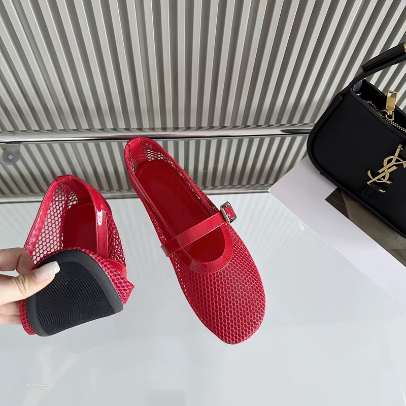 Escarpins à talons bas pour femmes