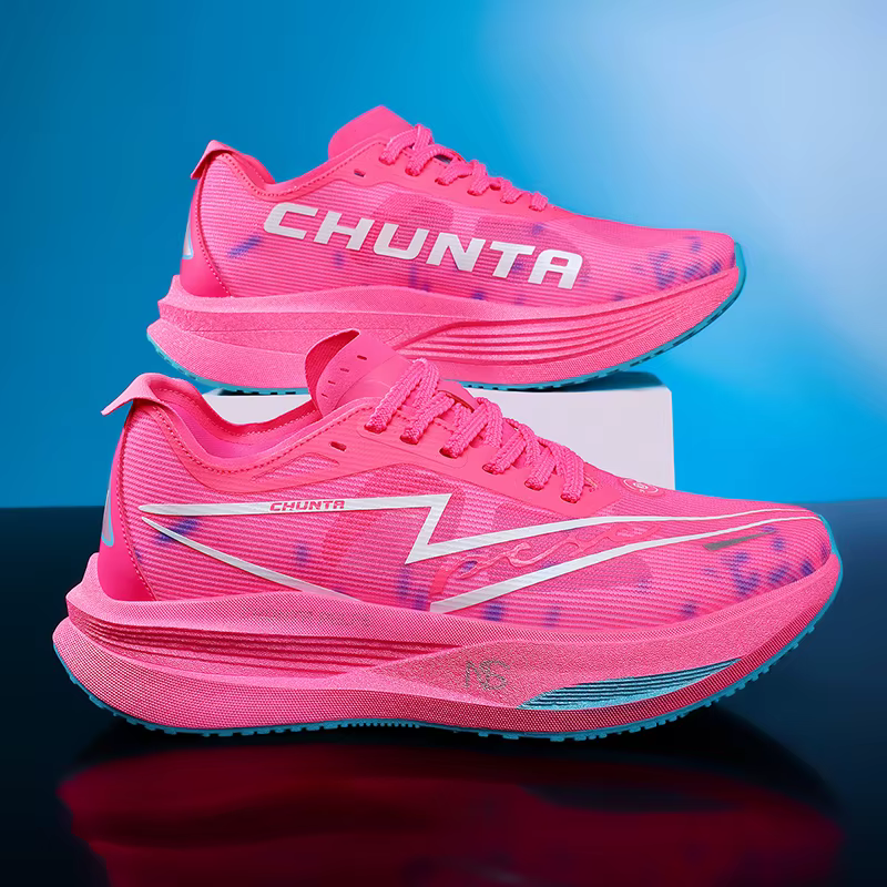 Chaussures de course à pied avec plaque en carbone