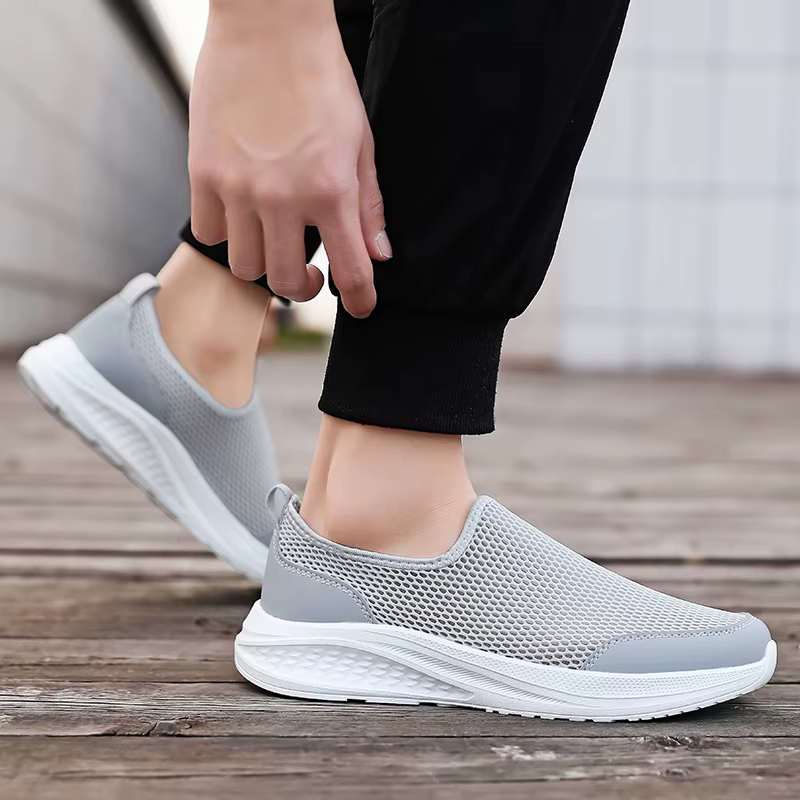 Chaussures de marche en maille respirante pour hommes