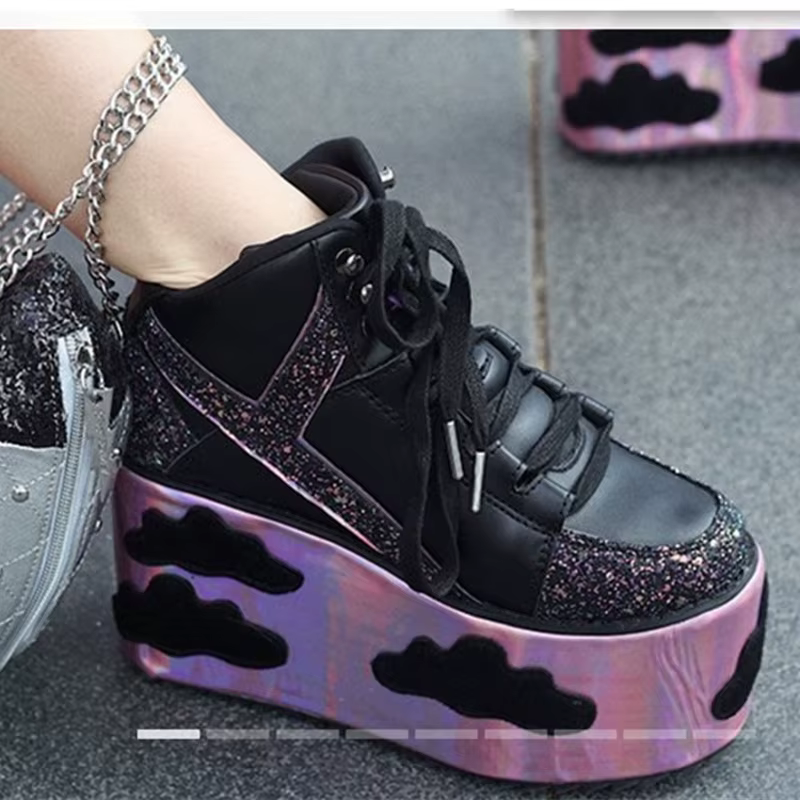 Chaussures compensées à lacets style punk pour femme