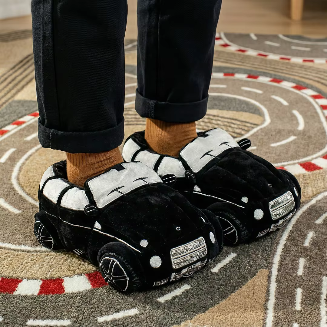 Chaussures en peluche multi-styles en forme de voiture pour hommes et femmes, pantoufles d'intérieur de maison, cadeau de noël, nouvelle collection hiver automne 2025