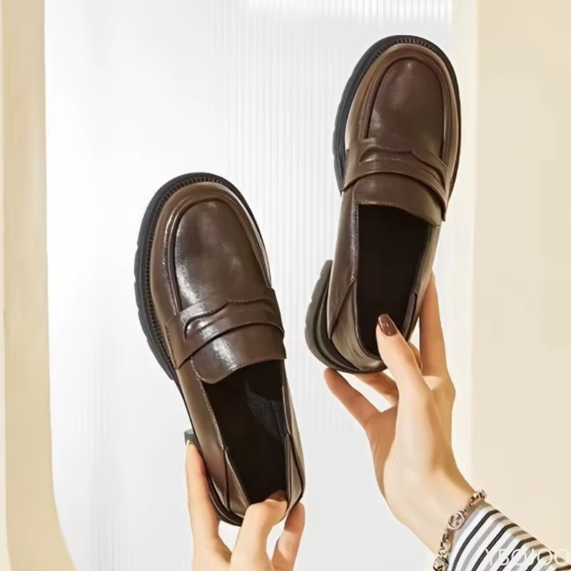 Chaussures en cuir décontractées pour femmes